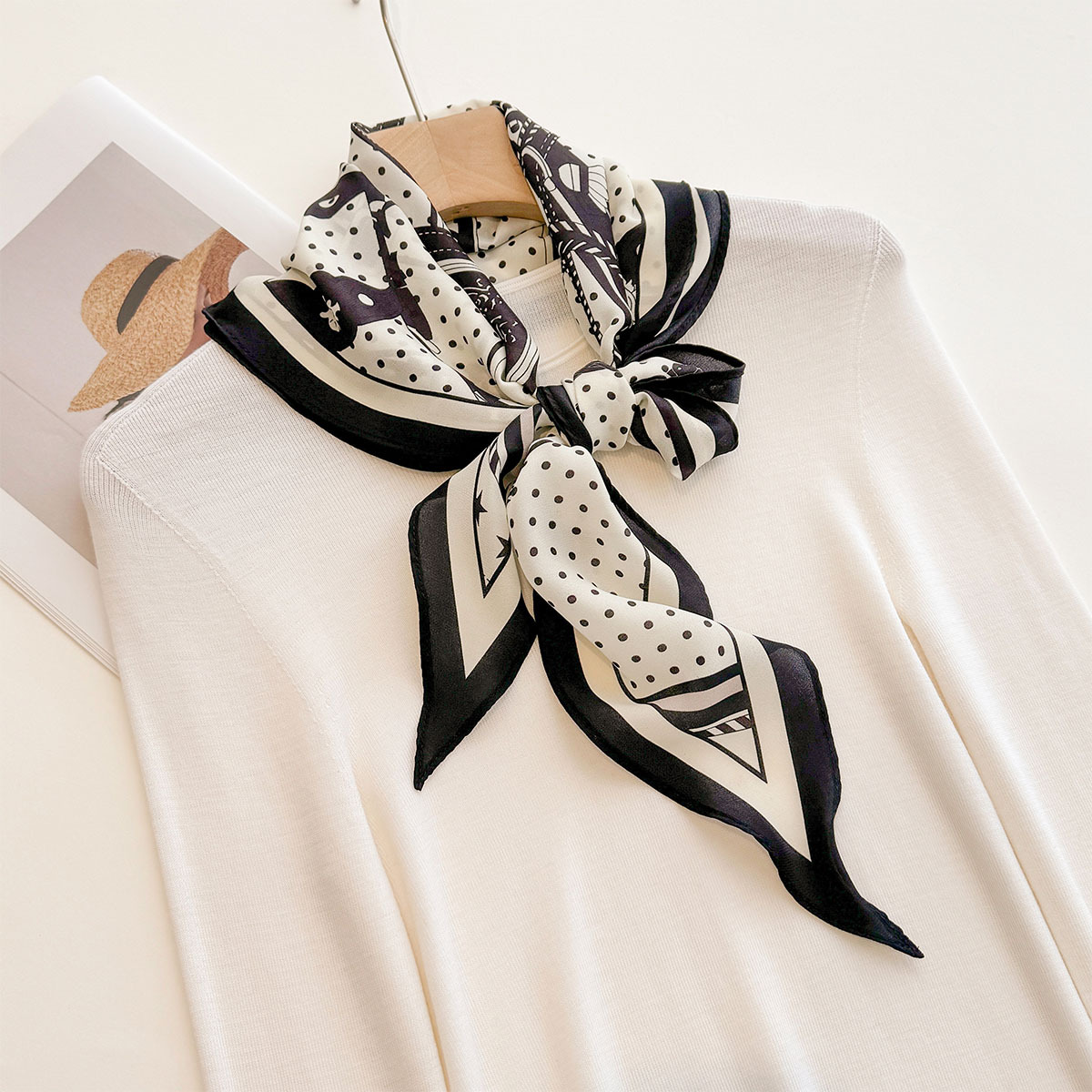 Triangle Bandage Women Silk Sc - Travel Accessories Aesthetic ulasan dan harga